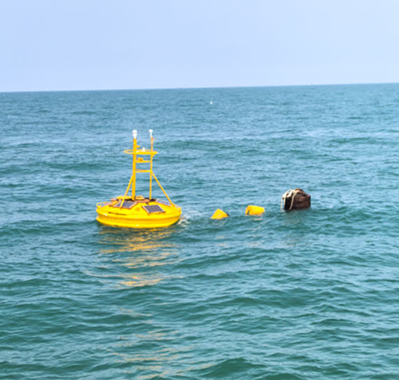 南京奥瑞明博滨海远海3米综合浮标部署作业